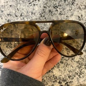 Women’s ray bans